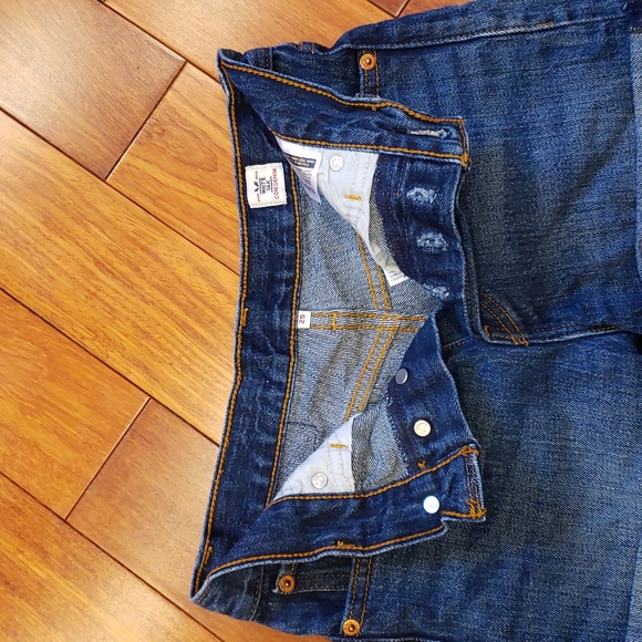 Levi's Blue Denim Jean shorts size 25. Button Fly 5 pocket - Picture 7 of 11